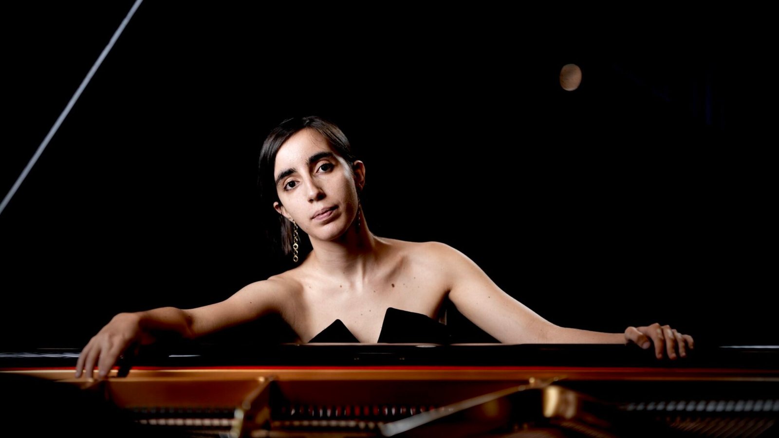 Clara Santacana pianist